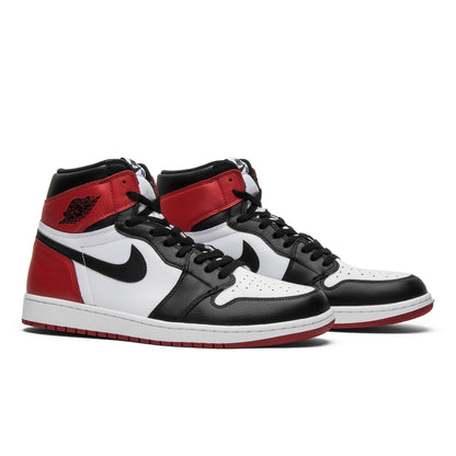 Air Jordan 1 Retro High OG ‘Black Toe’ 2016 555088-125 Sneakers - Pro-Level