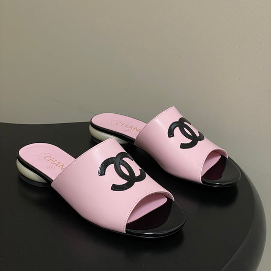 CC 2026 Pearl Flat Sandals Sheepskin Double C Logo