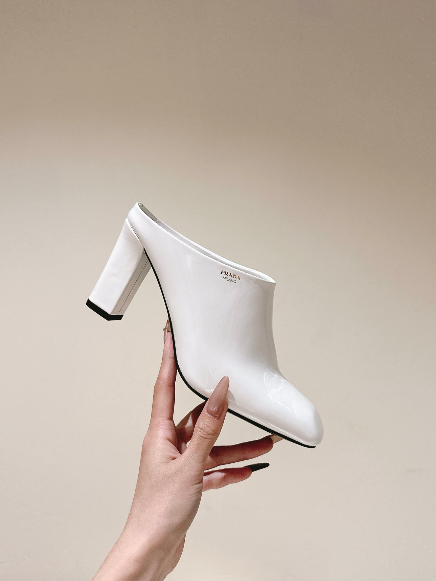 PRA 2026S High Heel Mule 75 White Patent Leather 657677
