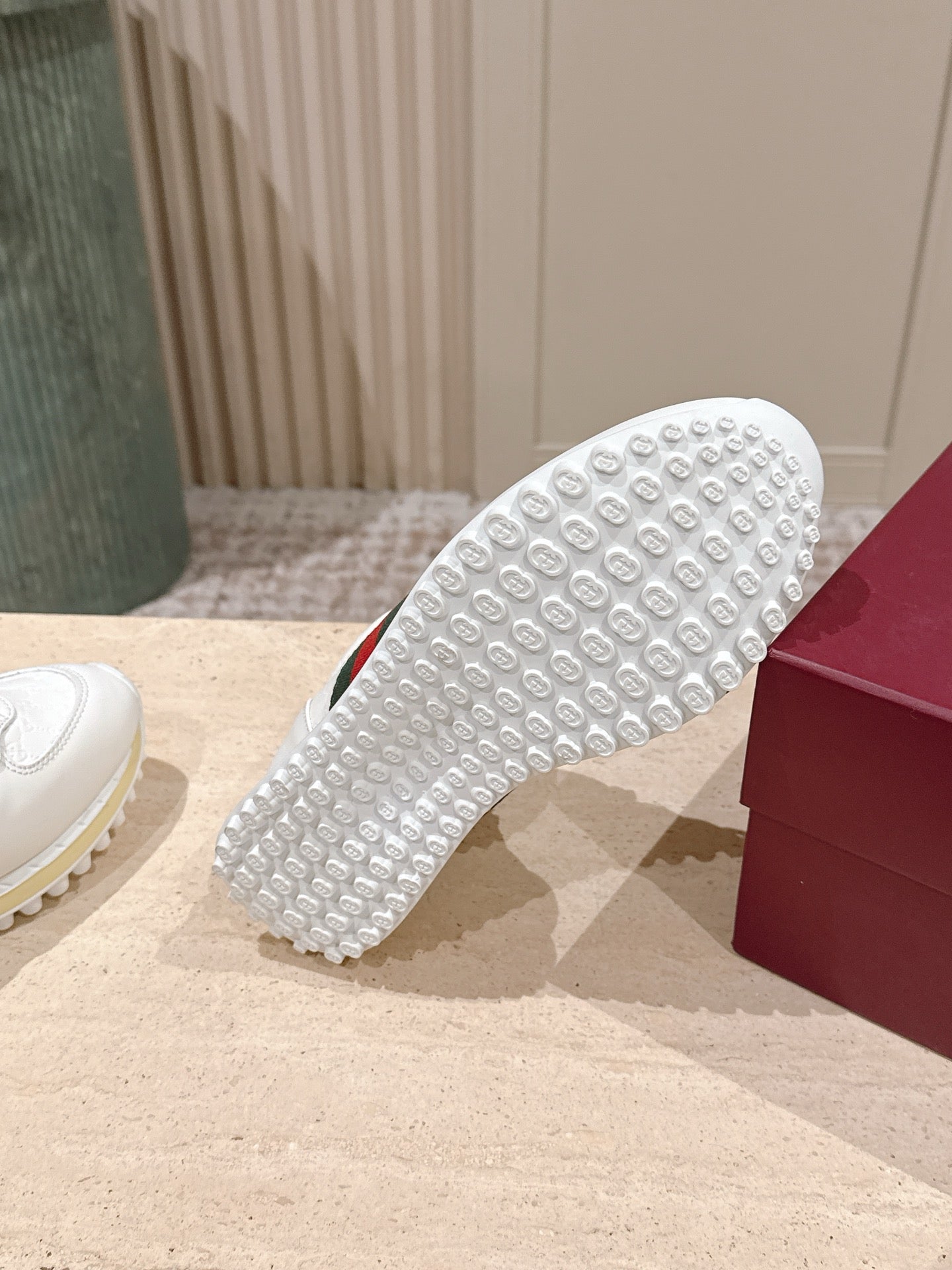 GG 26 Couple Sneakers White Cowhide 630701