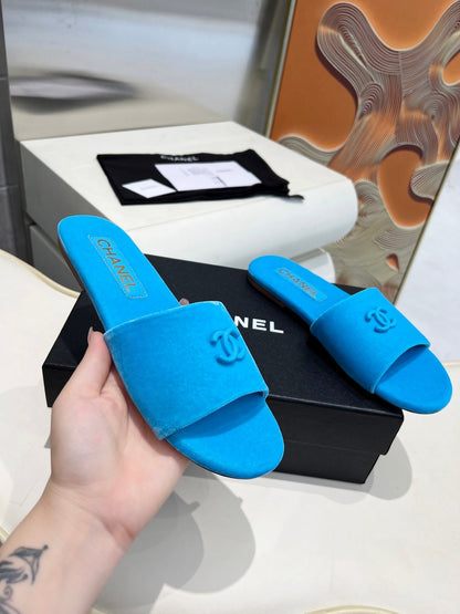 Chanel 2026 Kiss's Flat Sandals Sheepskin Velvet 802307
