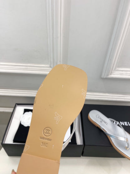 Chanel 2026 Double C Flip-Flops Leather Sheepskin 831459